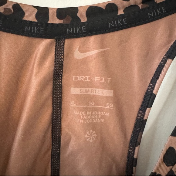 Nike leopard training tank - Picture 3 of 4